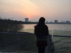 -上海滴水湖皇冠假日酒店