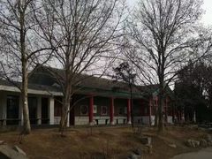 -呀路古热带植物园