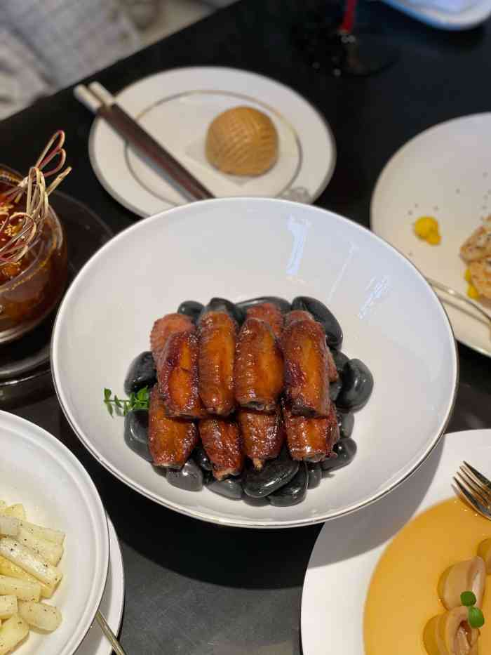 甄御(万象城店)-"终于跟朋友来打卡青岛有名的[强]高级黑.