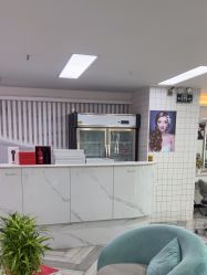 -米娜护肤造型