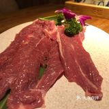 色泽上看上去很新鲜 牛舌的味道很好切片也是比较厚的