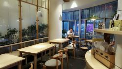 点击看大图 用餐区-悦诗风吟innisfree