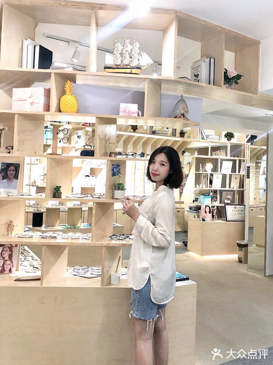 广州探店🔍高空写字楼里的平价眼镜店👓