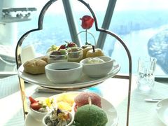 -广州塔卢特斯法国旋转餐厅
