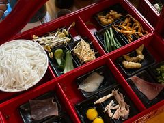 传统过桥米线-勺子米线·云南传统小吃市集(四方街店)