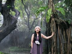 -Chom Cafe and Restaurant