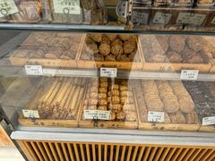 -拢香糕点(万达店)