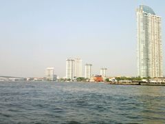 -曼谷湄南河畔华美达广场酒店