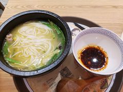 -妈妈故事米线(市府恒隆店)