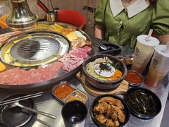-哈哈碳都·牛肋条无限自助烤肉(台江万达店)