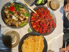 -巴厘龙虾·榜首油焖大虾(音乐学院·沿江酒馆店)