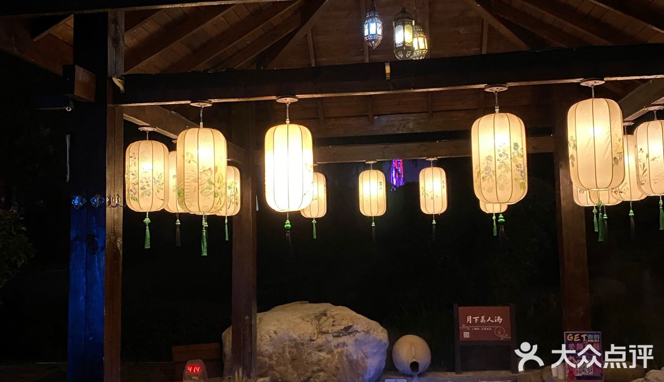 冬日泡汤攻略｜云澜湾温泉小镇 花意绵绵 古风温泉♨️