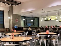 大堂-东鑫记港式茶餐厅(南京东路店)