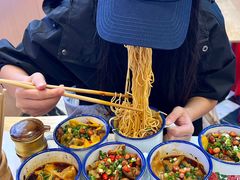 -犟一碗双椒鸡面(得意世界店)