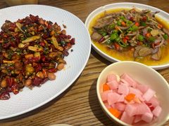 歌乐山辣子鸡-酸婆娘重庆菜(紫竹路店)