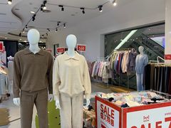 -王府井百货(中州中路店)