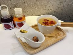 蔓越莓桃胶炖银耳-炖物24章·顺时轻养茶(杭州保利时光里店)