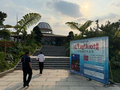-茅草房·河畔园林火锅