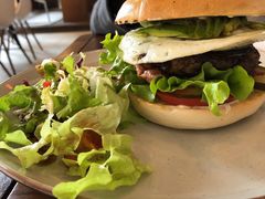 牛油果鸡肉贝果-VESH COFFEE(定西路店)