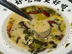 -江渔儿酸菜鱼(万科东荟城店)