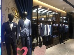 -王府井百货熙地港店