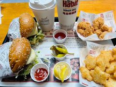 -The Habit Burger Grill 哈比特汉堡(复兴soho店)