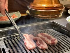 -臻牛烤肉