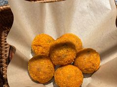 蟹粉黄金球-南京大牌档(西单食宝街友谊商城店)