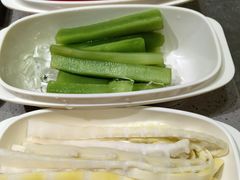 -海底捞火锅(曹安公路店)