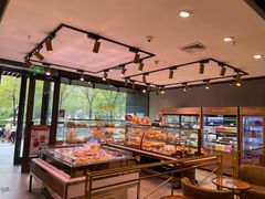 面包甜点陈列柜-巴黎贝甜(望京信万店)