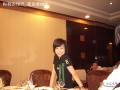 服务员小妹……-水中仙东雅国际酒店(丹阳店)