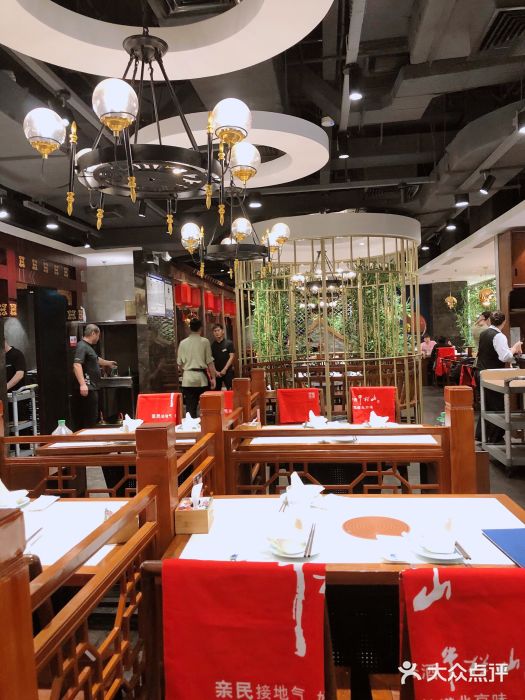 东来顺饭庄(apm总店)大堂图片