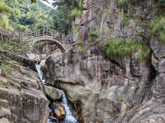 -鄣山大峡谷