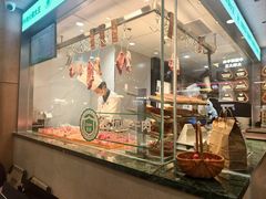 -左庭右院鲜牛肉火锅(浦江欢乐颂店)