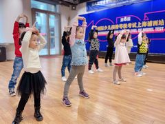 -潮童星少儿模特时尚中心(黄浦博荟广场店)