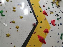 -问山MountQuest攀岩馆