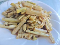 -天乐农家鱼头王(天目湖店)
