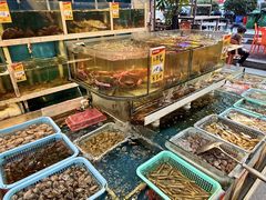 -鑫悦楼煎蟹·16年海鲜大排档