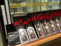 -Laderach 莱德拉(上海环贸iapm店)