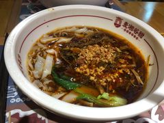 -呷佬·长沙手工米粉(金沙江路店)