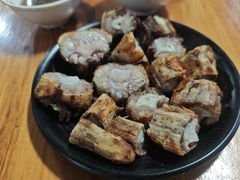 -乔岩保应烧烤店
