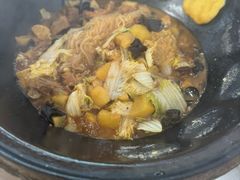 -粘豆包柴火铁锅炖