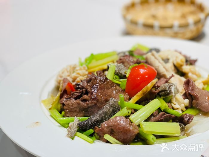 鹭岛新泉客家菜·海鲜·融合菜(莲前店)爆炒九门头图片