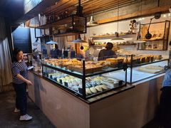 面包甜点陈列柜-仙峰天然面包(迎宾路店)