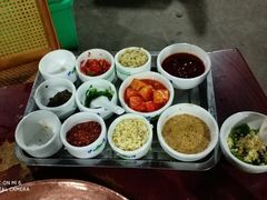 -朝伟清真铜瓢牛肉馆(三十年老·店)