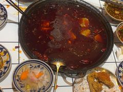 -旧街市鲜货老火锅(大光路店)