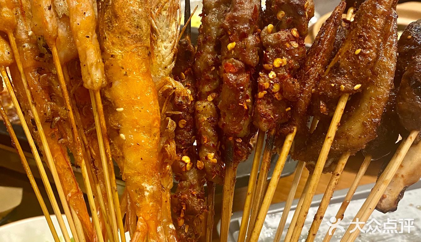 南宁美食｜坠好吃的烧烤串，宵夜N刷[调皮]