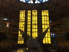 -上海滴水湖皇冠假日酒店