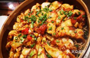 Xingguo Steamed Fish with Rice Flour