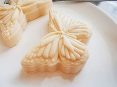 蜜桃白巧克力慕斯-北京王府井希尔顿酒店·万斯阁西餐厅